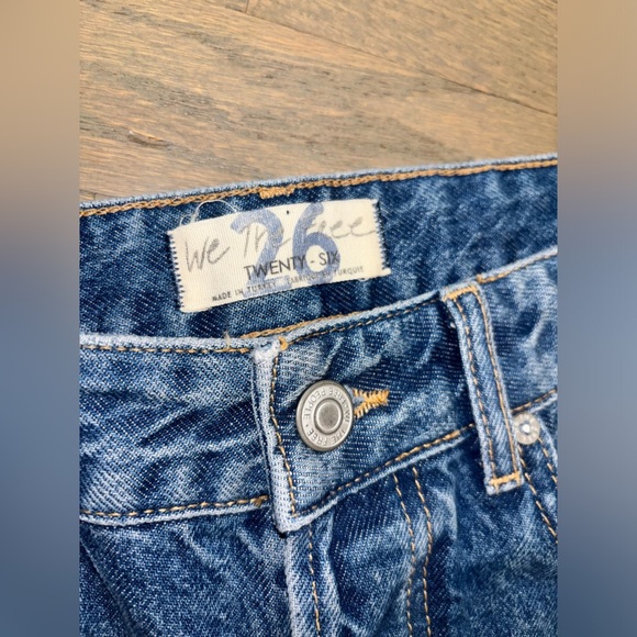 Free People We The Free Distressed Medium Wash Denim Jeans Womens size 26 - Picture 6 of 6